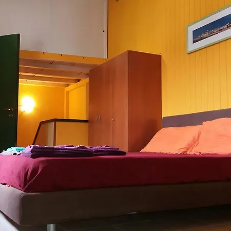 Casa Vacanze Dei Ghibellini Apartment